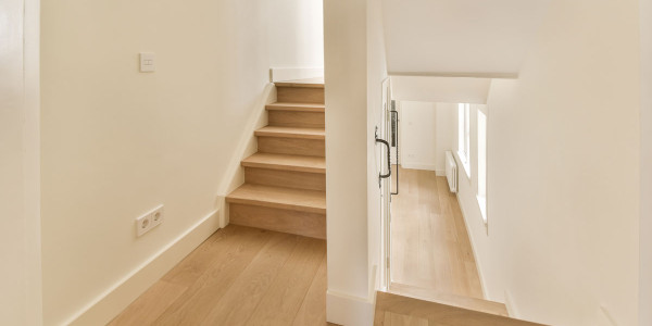 Rehabilitación / Reformas de Casas Monreal del Campo · Reformas de Escaleras y Pasillos